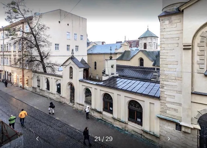 Вірменська 12